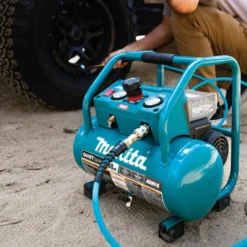 Compresseur XGT - Makita | AC001GZ