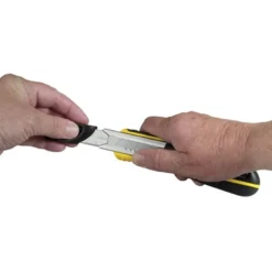 CUTTER 18MM A CARTOUCHE STANLEY FATMAX 0-10-481
