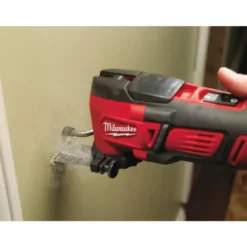 Découpeur ponceur Multi-Tool 18 Volts 1 batterie M18 BMT-421C | 4933446210 Milwaukee