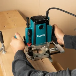 Défonceuse - 1 850 W, 12 mm - Makita | RP1803FX07