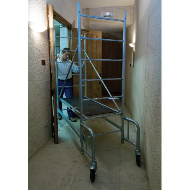 Echafaudages roulants acier Junior 200 plancher 4,80m Tubesca-Comabi | 03140048