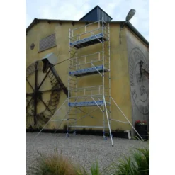 Echafaudages roulants aluminium Totem 2 line 250 plancher 250 plancher 7,85m Tubesca-Comabi | 22403780