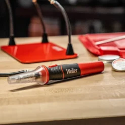 Fer à souder Weller sans fil rechargeable 12 WAlimenté par pile au lithium-ion - Weller | WLBRK12EU