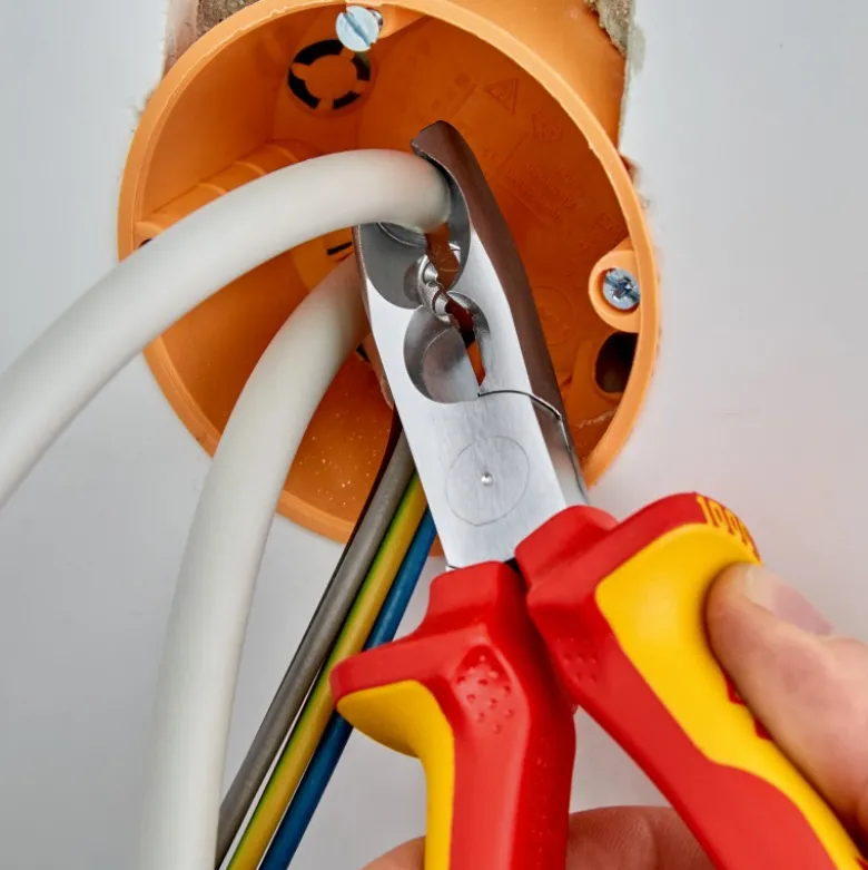 Pince à dégainer et à dénuder câbles ronds - 165mm - Bi-matière - Chromée 1000V - KNIPEX | 13 46 165
