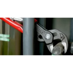 Pince multiprise SmartGrip® à réglage automatique 250 mm KNIPEX | 85 01 250