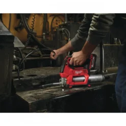Pompe a graisse 18 volts M18 GG-201C Milwaukee | 4933440490